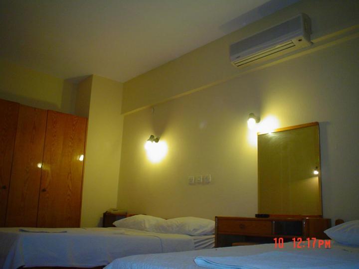 Akerdem Hotel Kusadasi Habitación foto