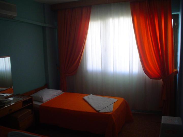 Akerdem Hotel Kusadasi Habitación foto