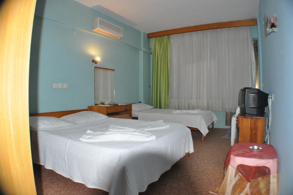 Akerdem Hotel Kusadasi Habitación foto